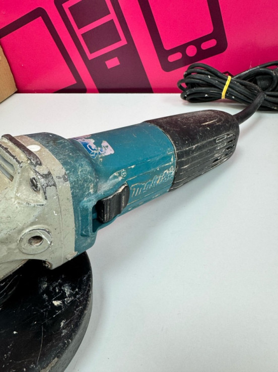 7-7-77045-3-Radial Makita GA5040R