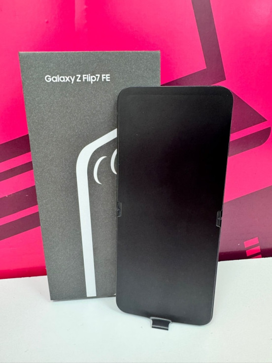 7-7-80192-2-Smartphone Samsung Galaxy Z Flip 7 Fe 8 128 GB (Sin Uso)