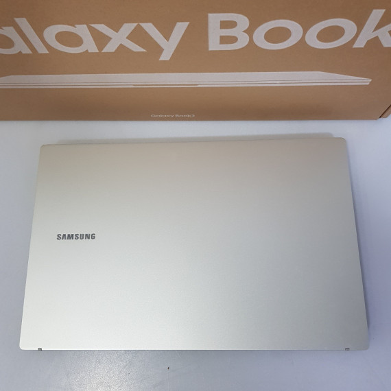 7-8-60273-4-Ordenador portátil Galaxy Book3 np750xfg 8ram 512gb SSD IntelCore i5 15.6 Windows 11