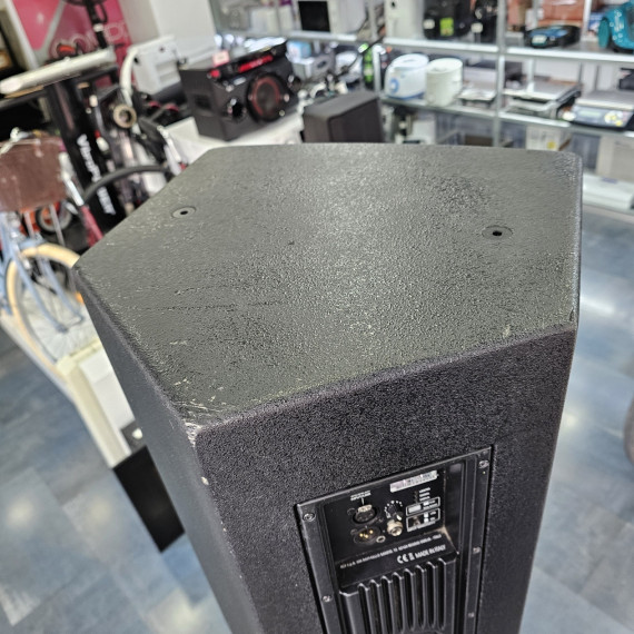 7-8-64919-6-Música profesional Altavoz RCF NX32A