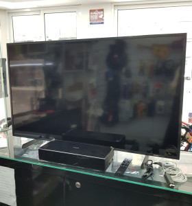 7-8-66960-1-Televisor LED Samsung QE43LS03AAU