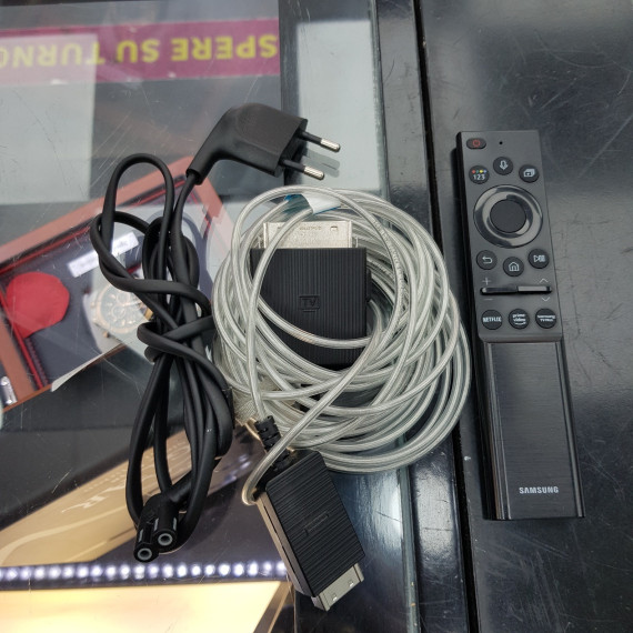 7-8-66960-4-Televisor LED Samsung QE43LS03AAU