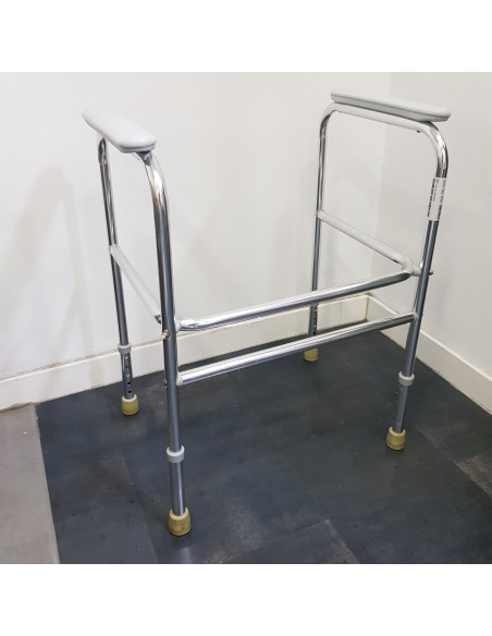 8-8-56880-2-Andador Invacare D88316 