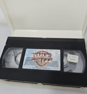 8-8-60838-1-Cine, DVD y películas Vhs La Espada Magica 2