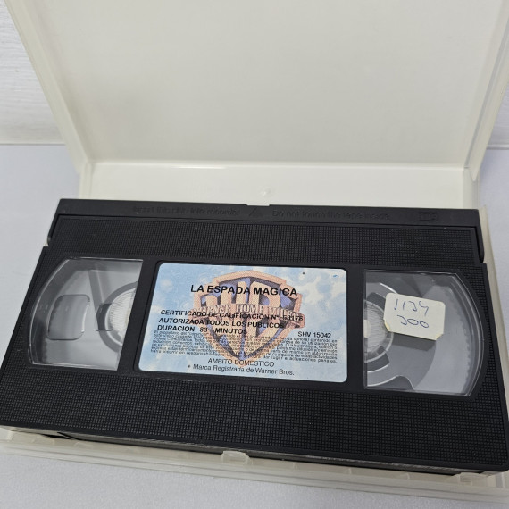 8-8-60838-2-Cine, DVD y películas Vhs La Espada Magica