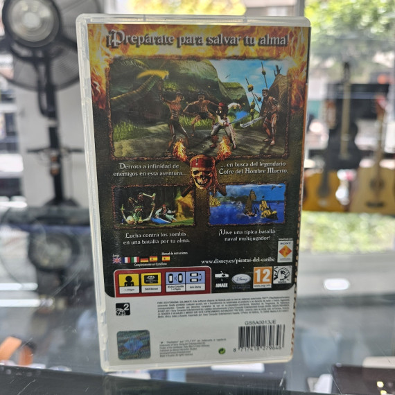 8-8-62658-3-Videojuego PSP Piratas del caribe