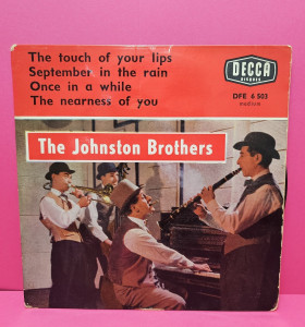 8-8-65408-1-Vinilo The Johnston Brothers 