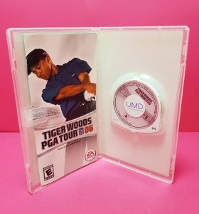 8-8-65554-1-Videojuego PSP Tiger Woods PGA Tour 06 2