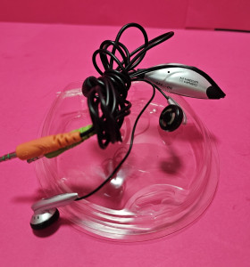 8-8-66729-1-Auriculares M.Media Magic (Sin Uso)