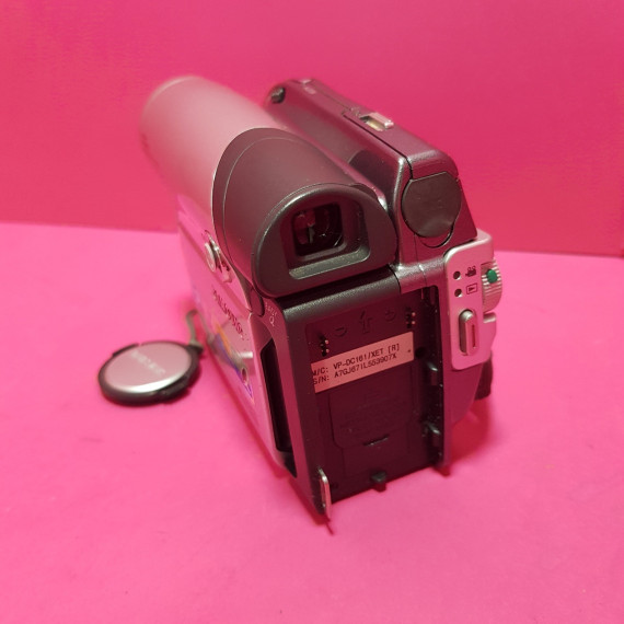 8-8-66758-3-Videocámara Analógica Samsung VP DC161