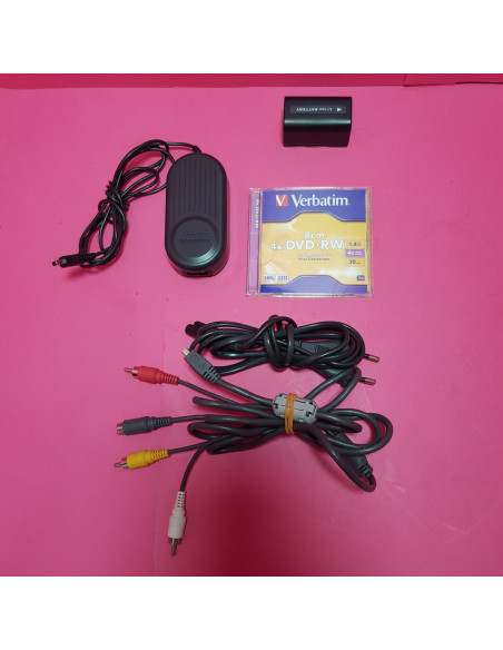 8-8-66758-4-Videocámara Analógica Samsung VP DC161