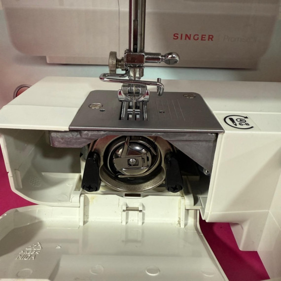 8-8-67390-3-Maquina Coser Singer Promise II