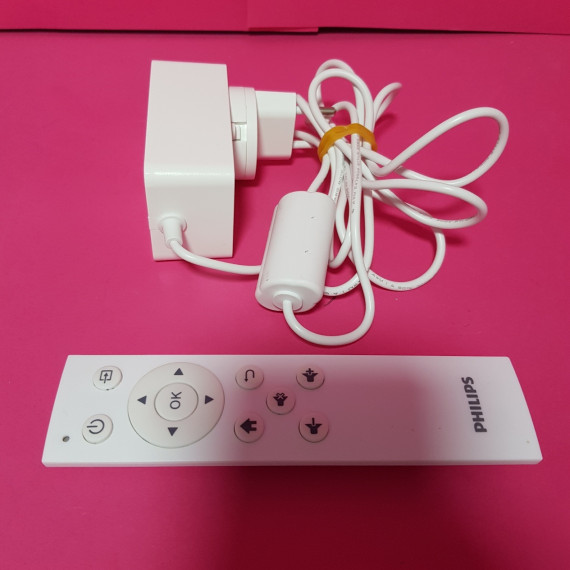 8-8-67886-4-Proyector Home Cinema Philips NeoPix 113