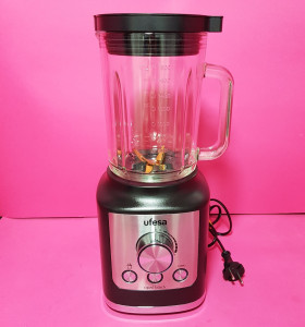 8-8-67937-1-Licuadora Ufesa Opal Black BS4950B