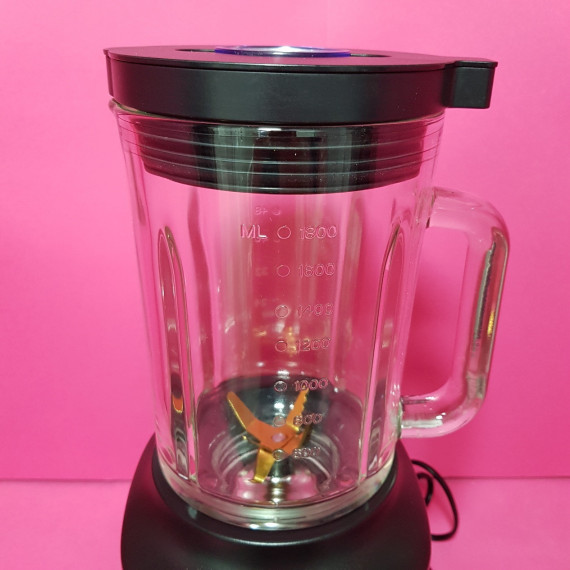 8-8-67937-2-Licuadora Ufesa Opal Black BS4950B