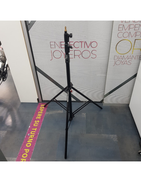 8-8-68383-1-Tripode Manfrotto 1004Bac