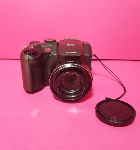 8-8-68390-1-Cámara digital bridge Fujifilm Zoom s602 (Coleccionismo)