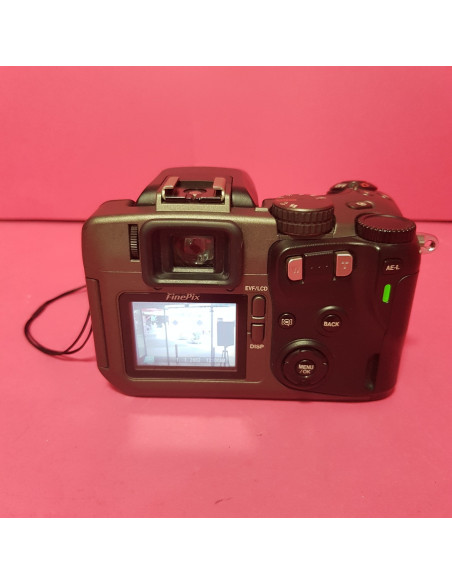 8-8-68390-2-Cámara digital bridge Fujifilm Zoom s602 (Coleccionismo)