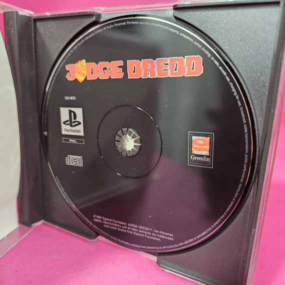 8-8-69638-5-Videojuego PS1 Judge Dredd (EN) Pal