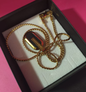 8-8-69863-1-Cadena Guess Racer Tag 