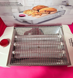 8-8-69989-1-Tostadora Taurus neptuno plus 900w 2