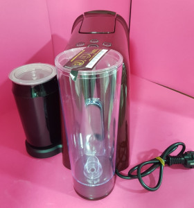 8-8-70299-1-Cafetera Capsulas LOr Barista Philips LM8014 80 A