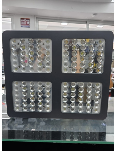 8-8-70460-5-Electricidad Lámpara Led ViparSpectra V600 (Sin Uso)