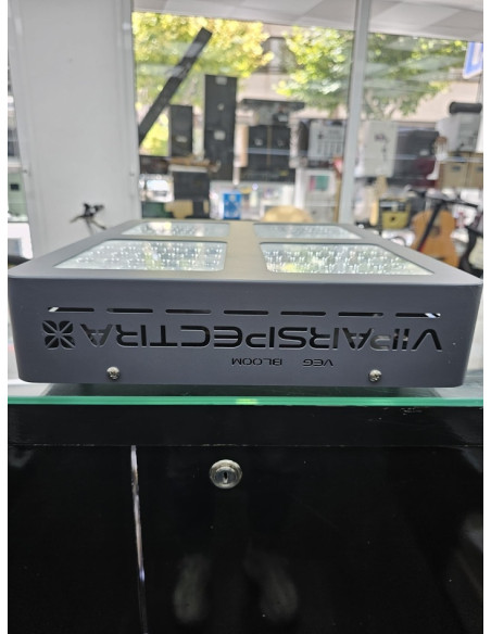 8-8-70460-6-Electricidad Lámpara Led ViparSpectra V600 (Sin Uso)