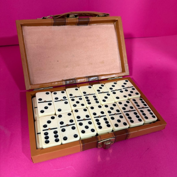 8-8-70484-2-Juegos De Mesa Domino