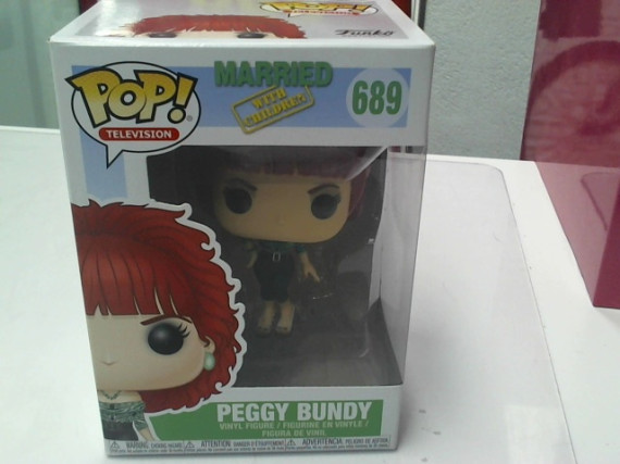 8-9-46254-1-Accesorio Funko Peggy bundy