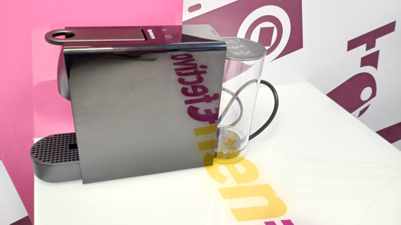 9-9-71896-5-Cafetera Capsulas Nespreso Essenza Mini C30 (sin Uso)