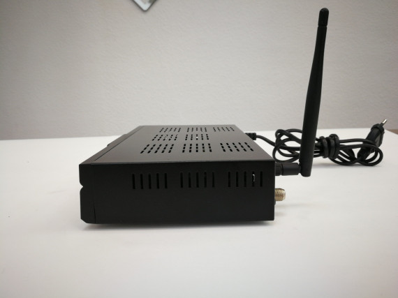 1-1-255995-5-Receptor Satélite Iris 9600hD 02 Negro