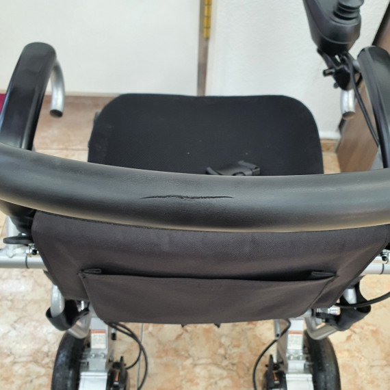 1-1-259447-5-Silla De Ruedas Electrica Libercar Aura JM0060 