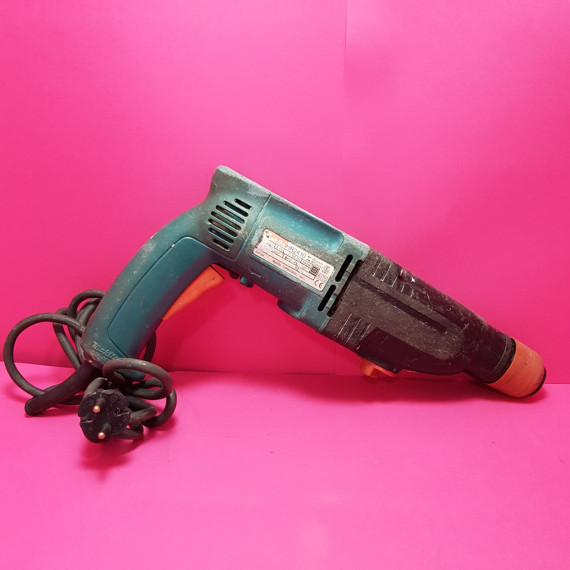 1-8-65765-2-Taladro Percutor Makita HR2410 sin garantia