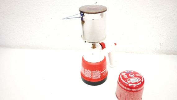 1-1-212297-1-Camping Gas Luz