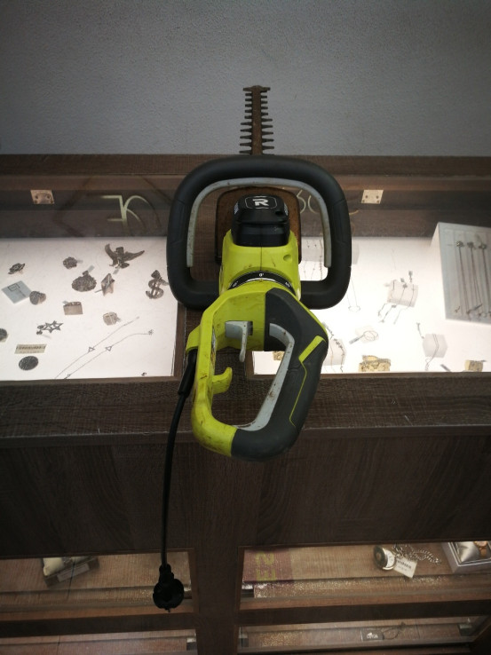 1-1-246439-2-Cortasetos Ryobi 600 W Hojas De 60 Cm Rht6160rs 