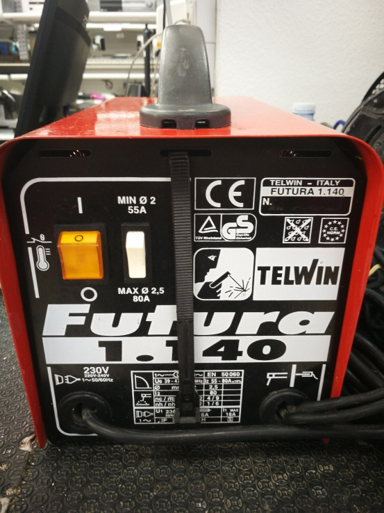 1-1-256795-3-Soldador Telwin Futura 1.140 Rojo