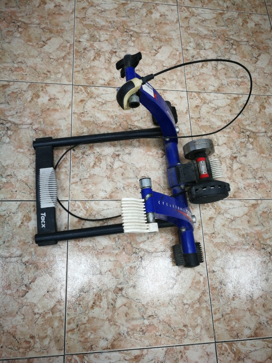 1-1-237914-2-Bicicleta Rodillo De Entrenamiento Tacx Azul