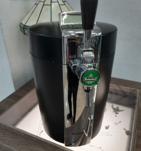 1-1-241280-1-Frigorifico TIRADOR DE CERVEZA MARCA KRUPS VB5120 NEGRO