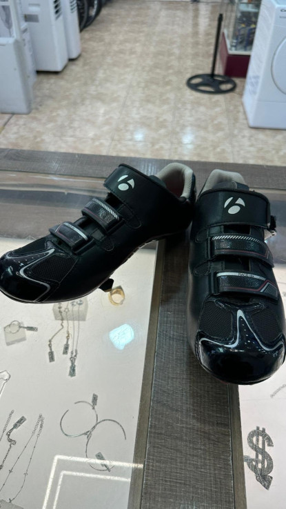 1-1-247763-2-Zapatilla Ciclismo Bontrager Talla 44 Negra Gris