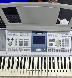 1-1-248515-1-Teclado Electrónico Yamaha PSR K1 