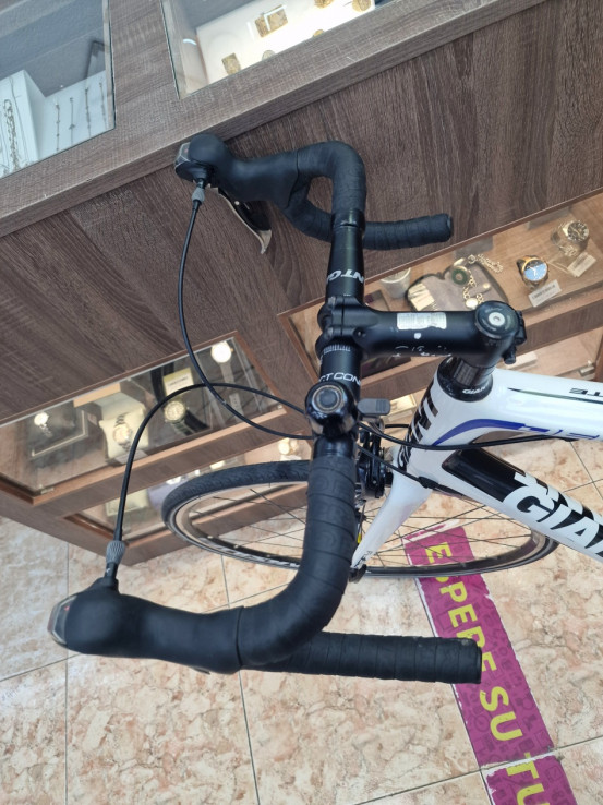 1-1-260523-2-Bicicleta Carretera Giant Def 9 Blanca Carbono Talla L