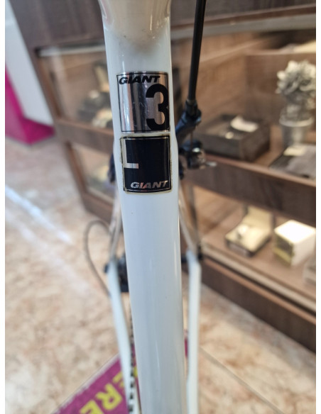 1-1-260523-6-Bicicleta Carretera Giant Def 9 Blanca Carbono Talla L