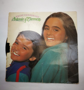 1-1-235362-1-Vinilo Antonio y Carmen Entre cocodrilos 