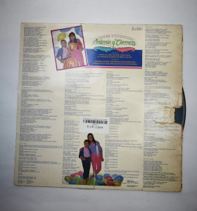 1-1-235362-1-Vinilo Antonio y Carmen Entre cocodrilos  2