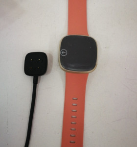 1-1-191504-1-Reloj Deportivo Fitbit Versa 3 Rosa