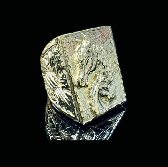 1-1-149908-4-Anillo sello plata bañado en oro 18K caballo rectangular