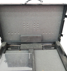 1-1-160143-1-Flip case pioneer  2
