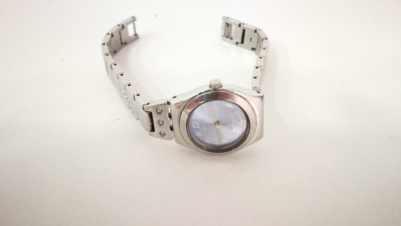 1-1-197353-2-Reloj De Mujer Swatch Irony 