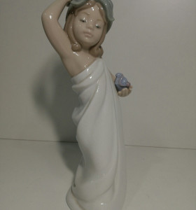 1-1-238094-2-Decoración Figura LLadró niña